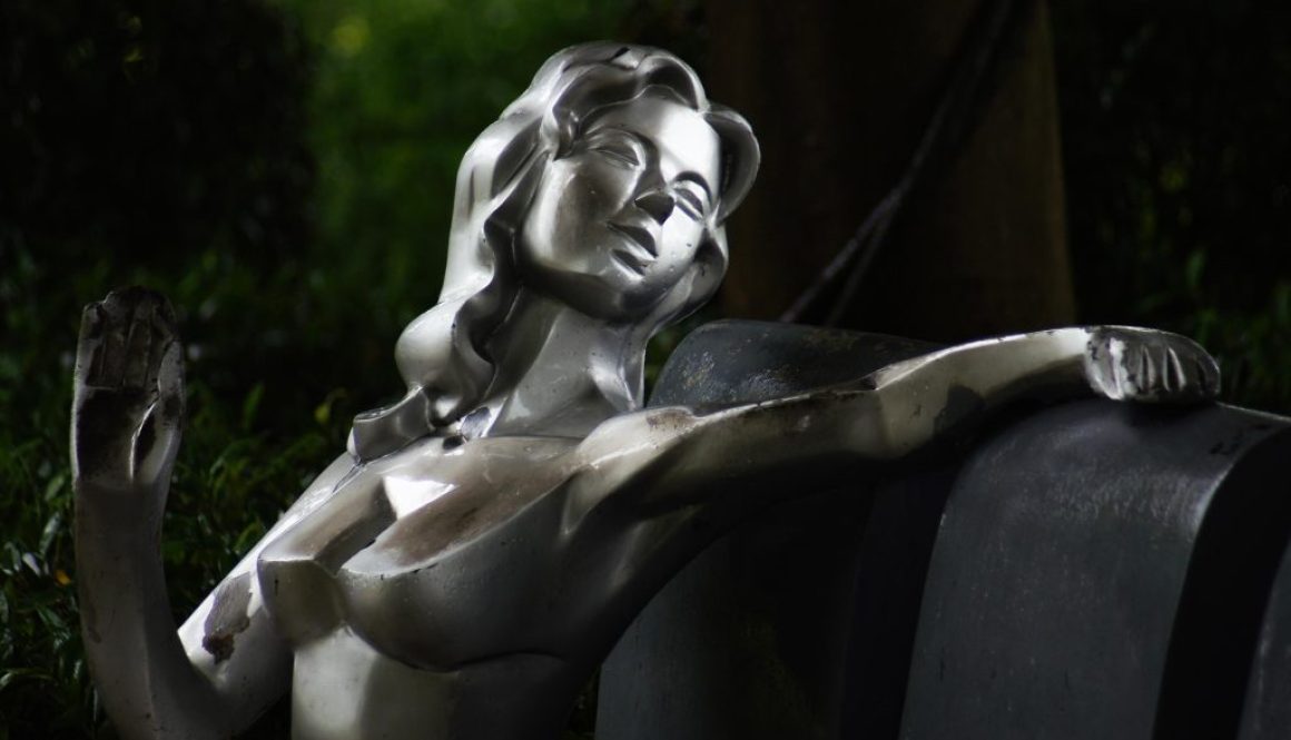 wilprism-statue-7429829_1920